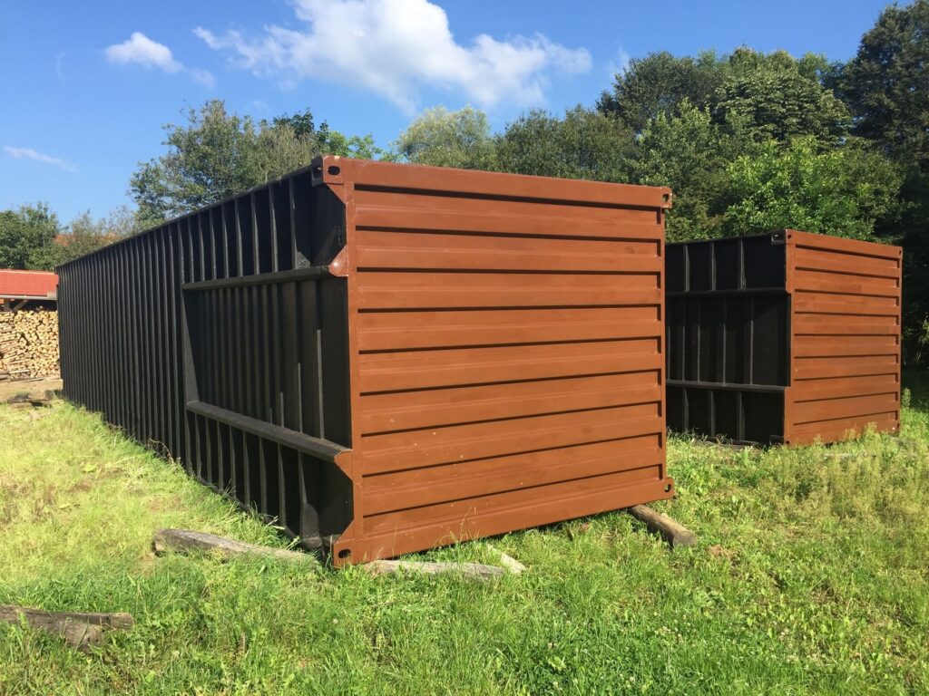 Izolácia lodného kontajnera v Prievidzi tvrdou PUR penou