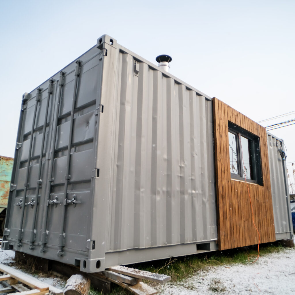 zateplenie kovového kontajneru PUR penou